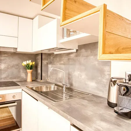 Walk To Navigli - Via Gola - 2 Bedrooms * Milan
